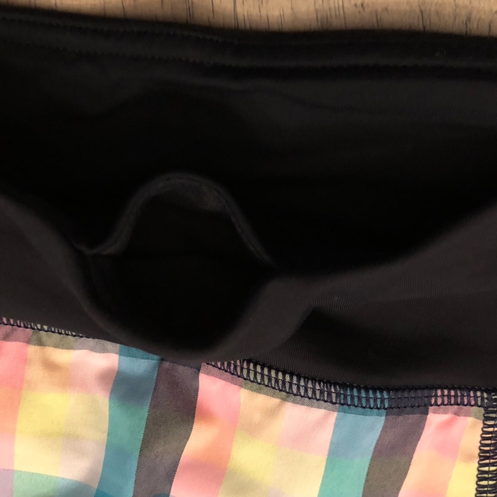 Lululemon | Plaid Speed Up Shorts - Picture 5 of 8